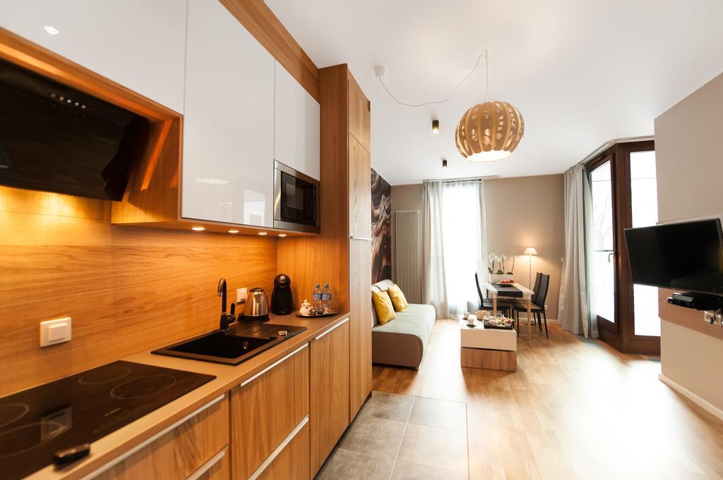 Prestige Apartments Wola Kolejowa Warschau Zimmer foto